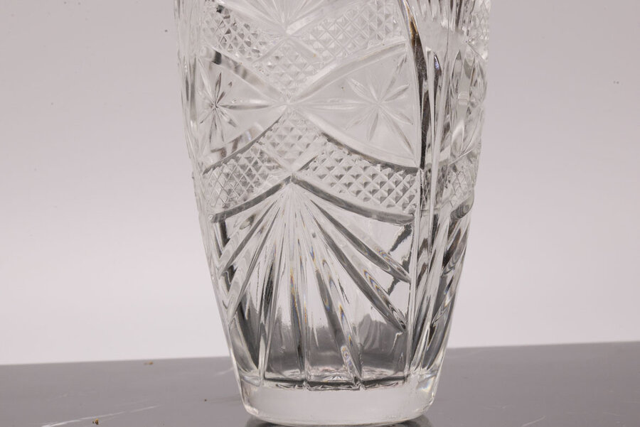 Grand vase vintage en cristal ciselé
