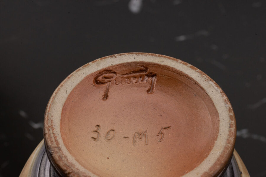 Vase vintage en grès de couleur beige et brune de chez Jules Guérin