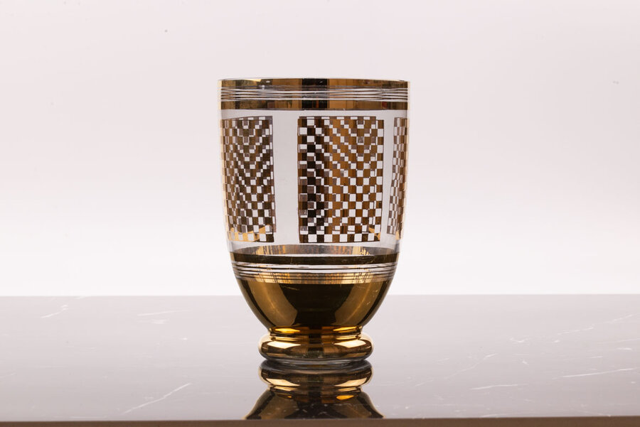 Vase vintage en verre à dessins géométriques dorés