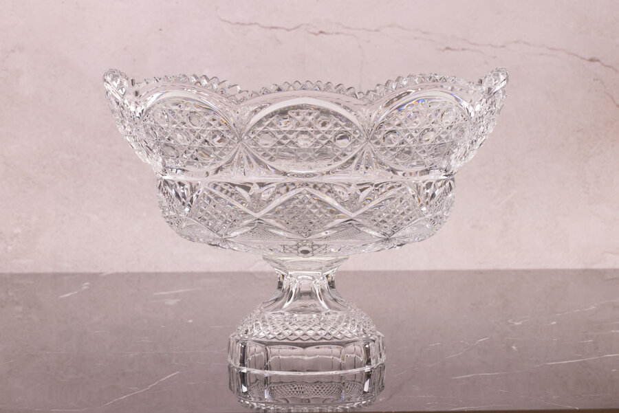 Grande coupe en cristal sur pied