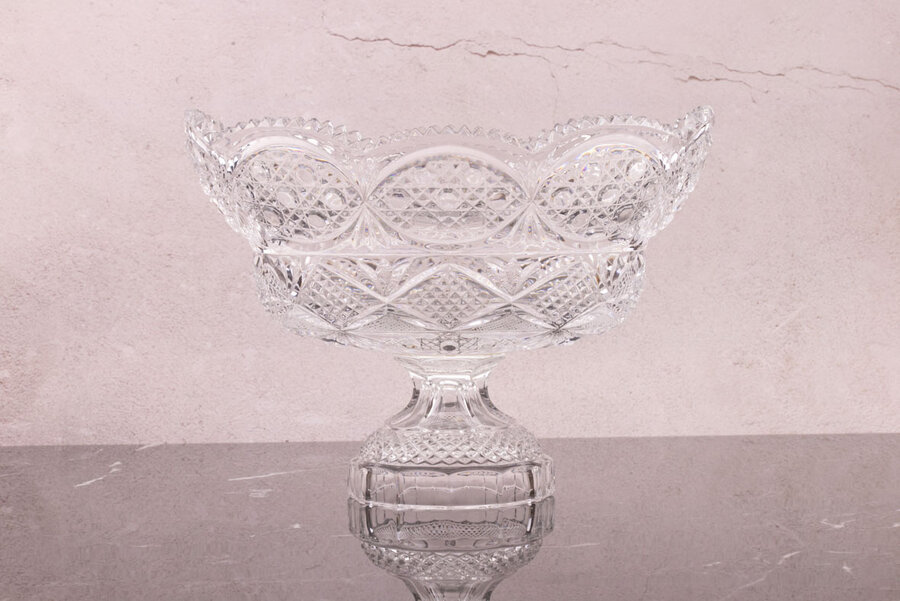 Grande coupe en cristal sur pied