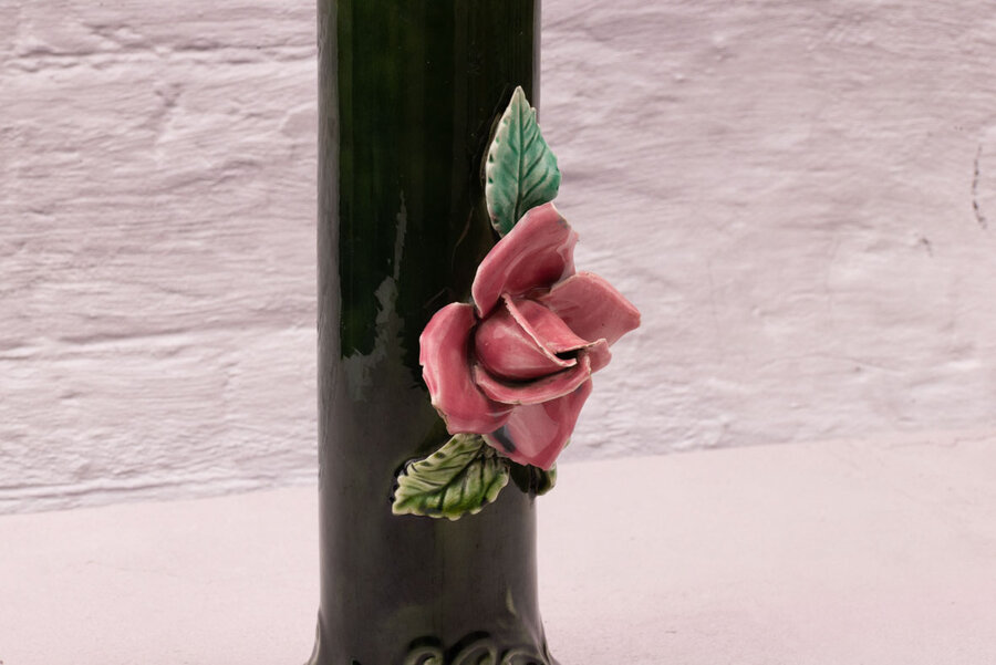 Elégant vase porcelaine verte à rose