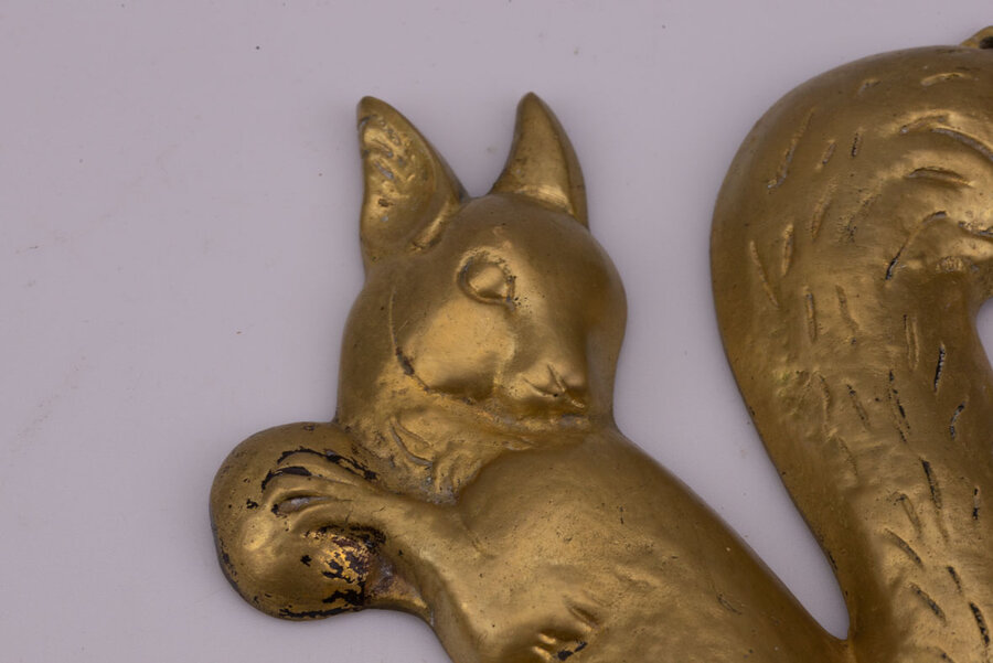 Déco murale en forme d'écureuil