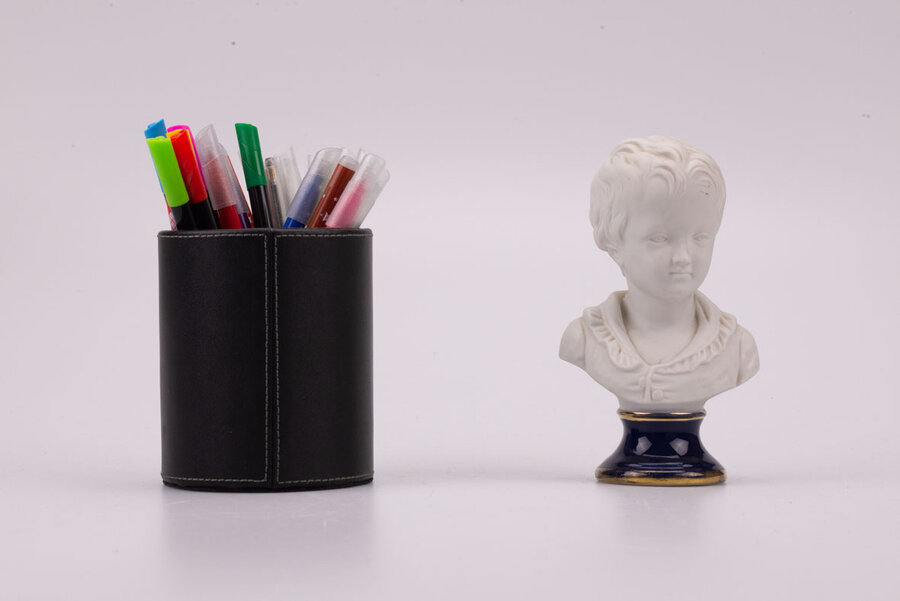 Buste garçonnet en biscuit Limoges