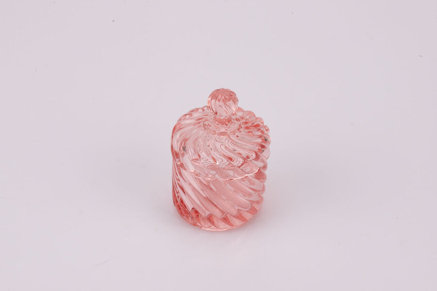 Petite boite rose en verre