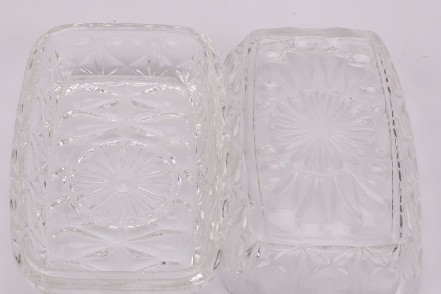 Beurrier en verre aux finitions sublimes des années 50-60 