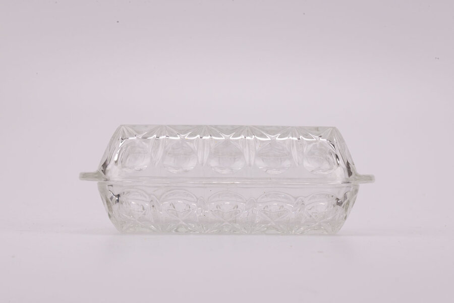 Beurrier en verre aux finitions sublimes des années 50-60 