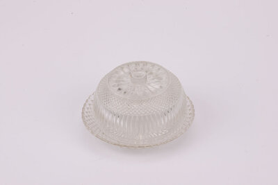 Cloche en verre sculpté 