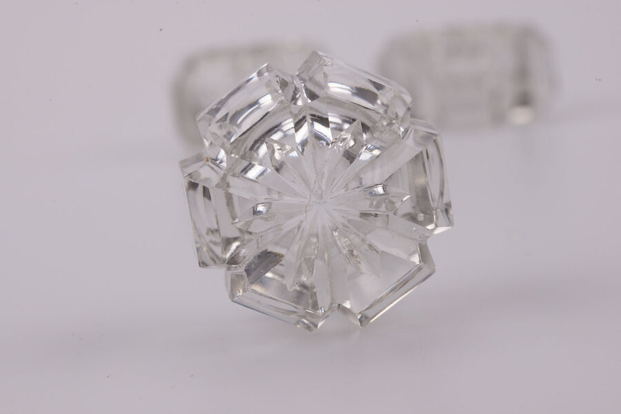 3 petits bougeoirs en verre