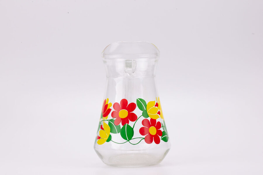 Mignonne carafe vintage en verre transparent avec motif à fleurs conçu en France dans les années 1980