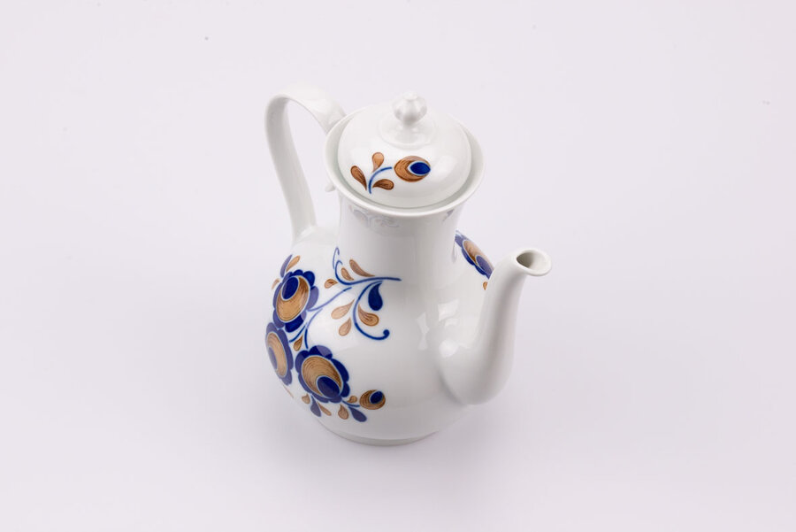 Théière vintage en porcelaine avec une hanse fabriquée par Bareuther Waldassen