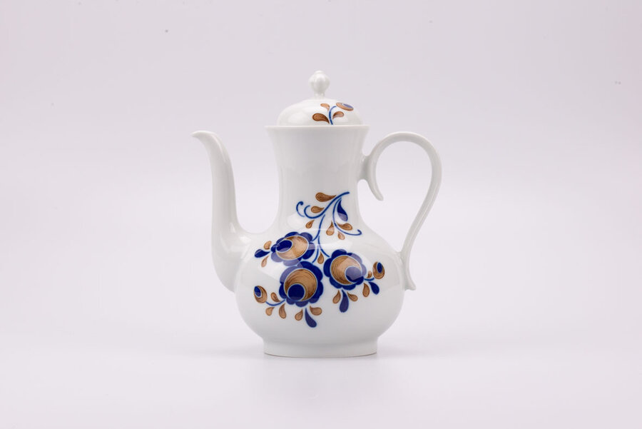 Théière vintage en porcelaine avec une hanse fabriquée par Bareuther Waldassen