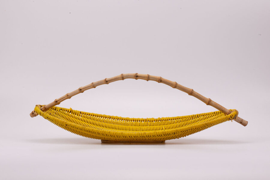 Porte-fruits vintage tressé en scoubidou jaune avec hanse en bambou