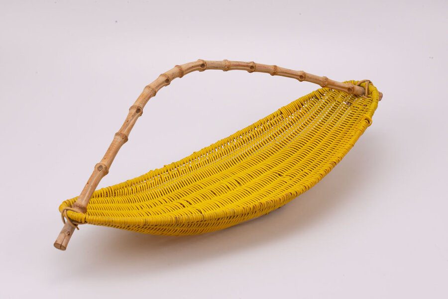 Porte-fruits vintage tressé en scoubidou jaune avec hanse en bambou