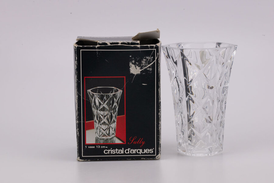 Petit vase vintage en cristal d'Arques modèle Sully et sa boîte d'origine