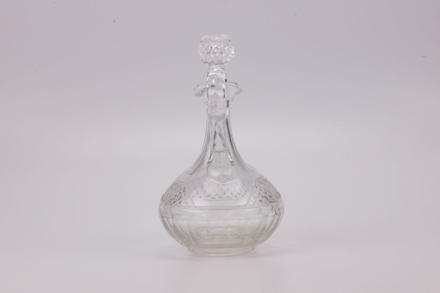 Carafe à liqueur en cristal