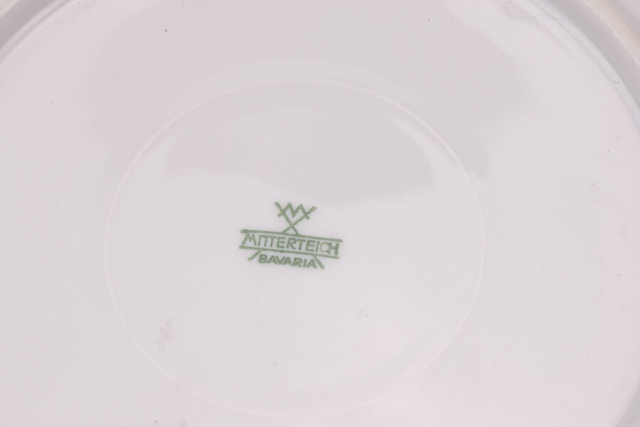 Assiette vintage en porcelaine signée par la marque Mitterteich Bavaria