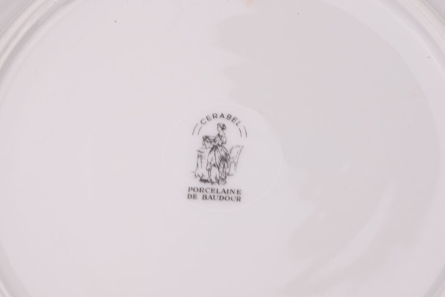 Assiette vintage retournée et signée Cerabel de Baudour