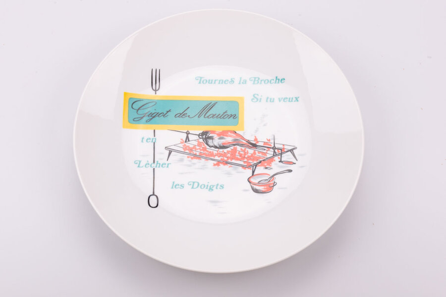 Assiette vintage en porcelaine de Limoges avec des dessins de gigot d'agneau