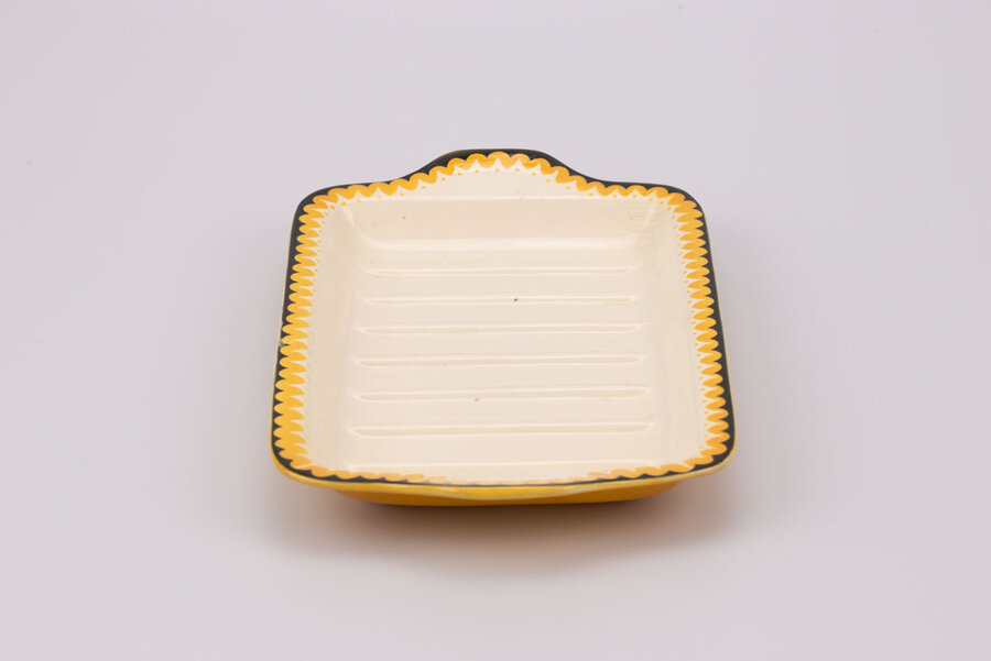 Plat de service vintage en porcelaine de chez Villeroy & Boch