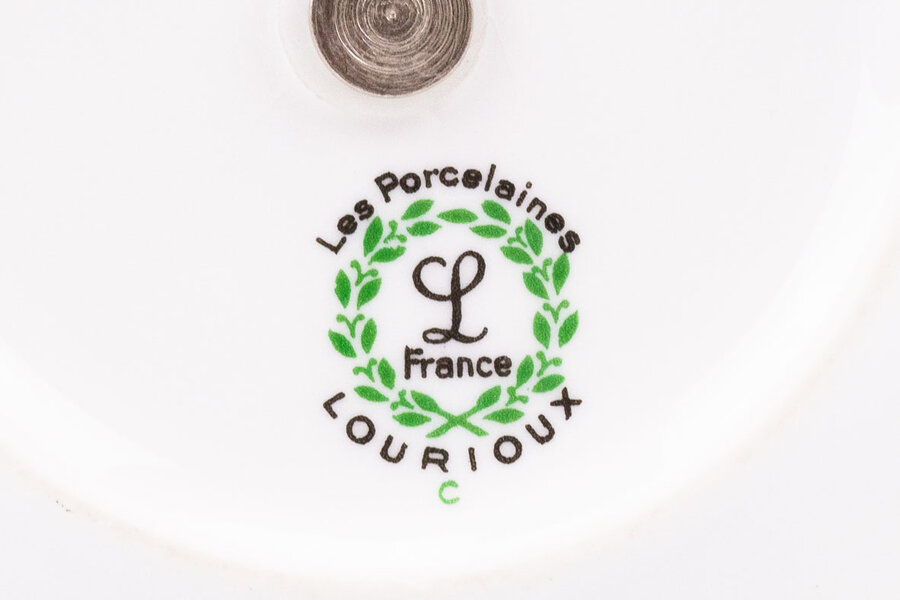 Présentoir à étages vintage en porcelaine signé Lourioux 