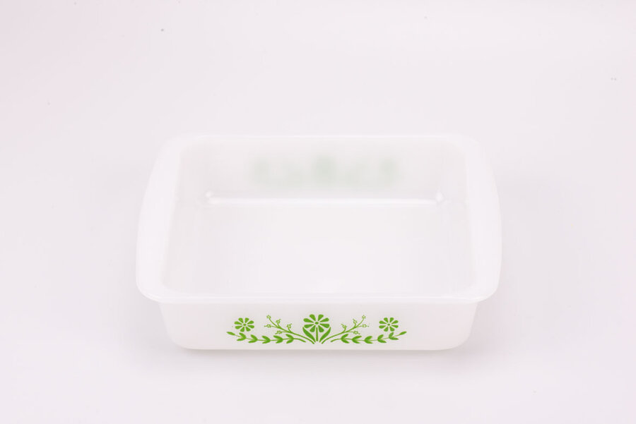 Plat à cuisson vintage Glasbake en opaline, de forme carrée