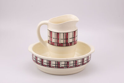 Ensemble de toilette beige aux motifs géométriques colorés en céramique de chez Boch