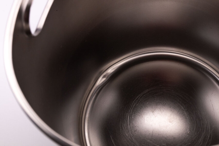 Seau à glaçons en inox avec un poignée intégrée du début des années 2000