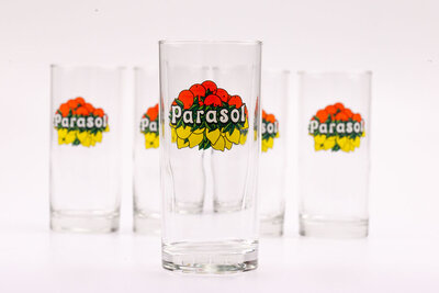 5 verres Parasol jaune et orange parfait pour compléter votre vaisselle et vous rappeler votre enfance 