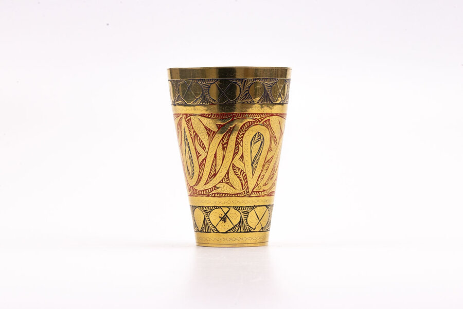 Verre indien en laiton ciselé