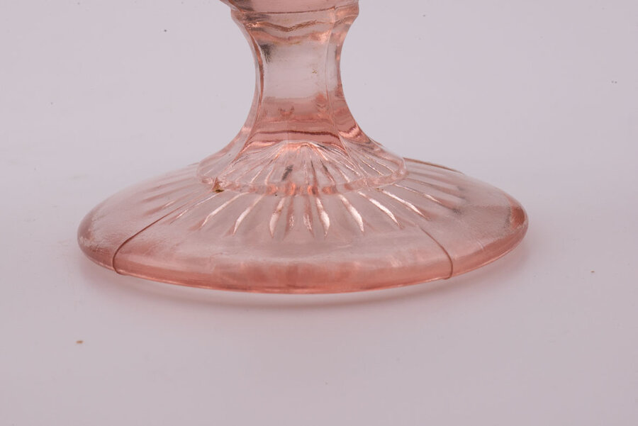 Présentoir à gateaux en verre rose