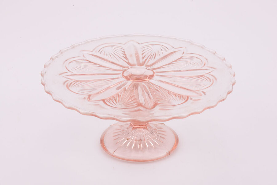 Présentoir à gateaux en verre rose