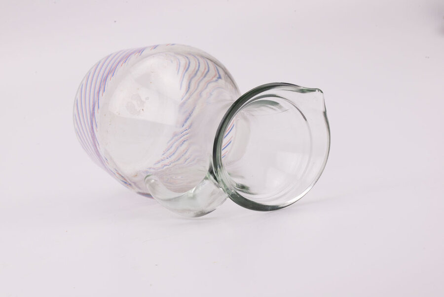 Carafe à eau ou à jus vintage en verre