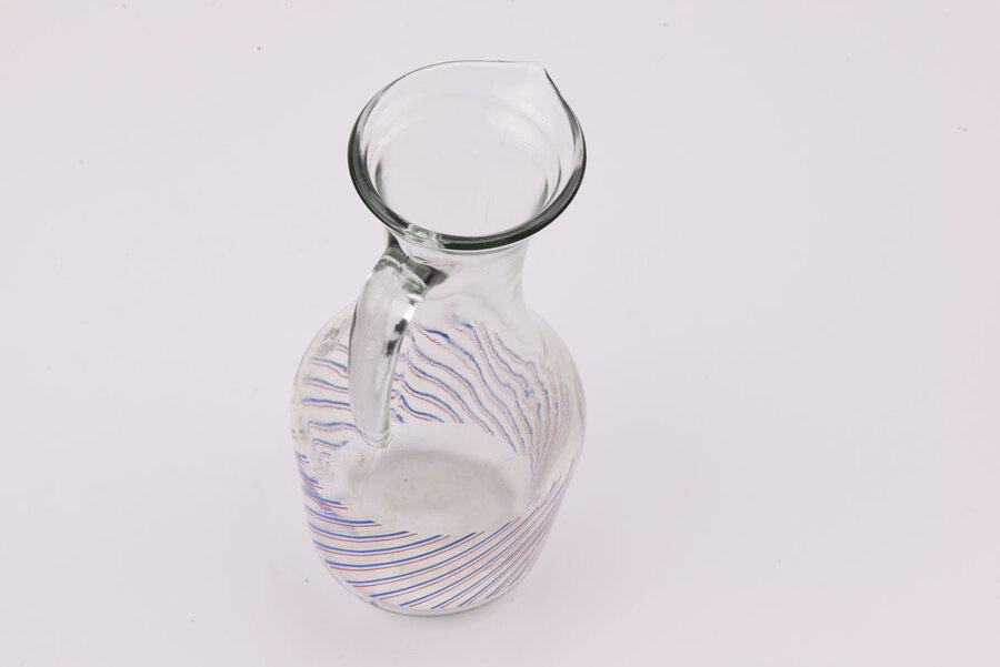 Carafe à eau ou à jus vintage en verre