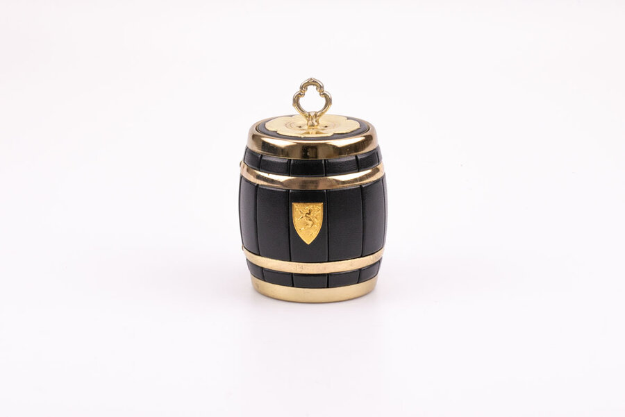 Distributeur de cigarettes vintage