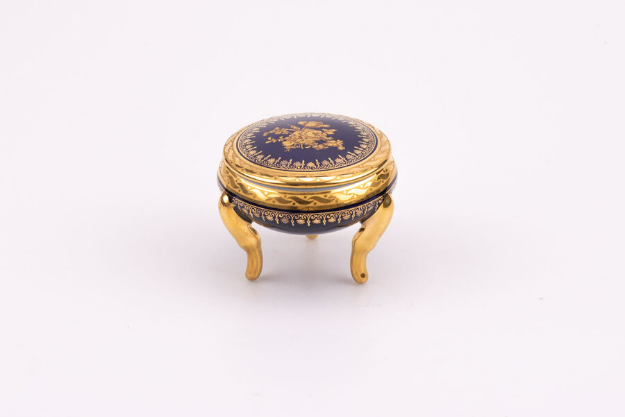 Petite boite en porcelaine de Limoges