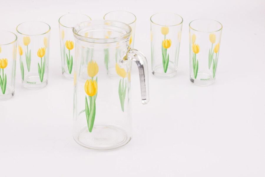 6 verres et 1 cruche Renault 