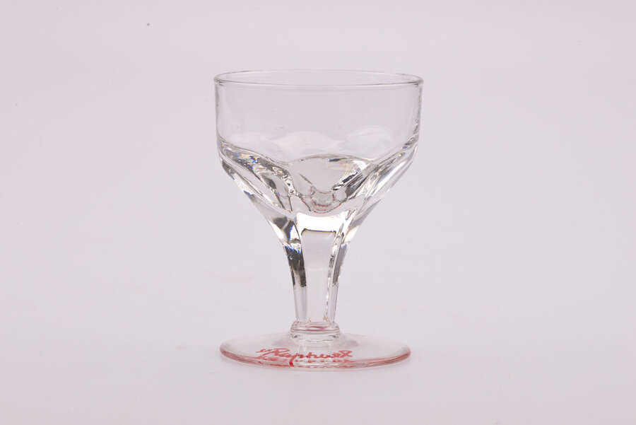 4 verres vintage de l'apértif Saint-Raphaël.