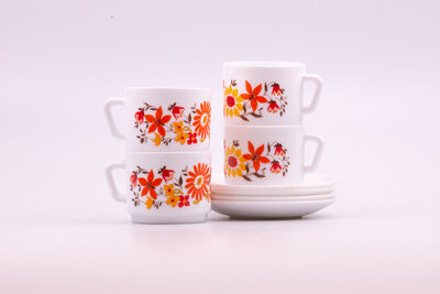 4 tasses et soucoupes de la collection Flore d'Arcopal