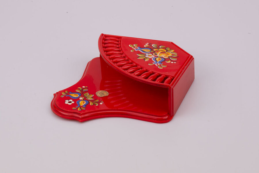  porte-filtre à café vintage en plastique de couleur rouge de la marque Esma